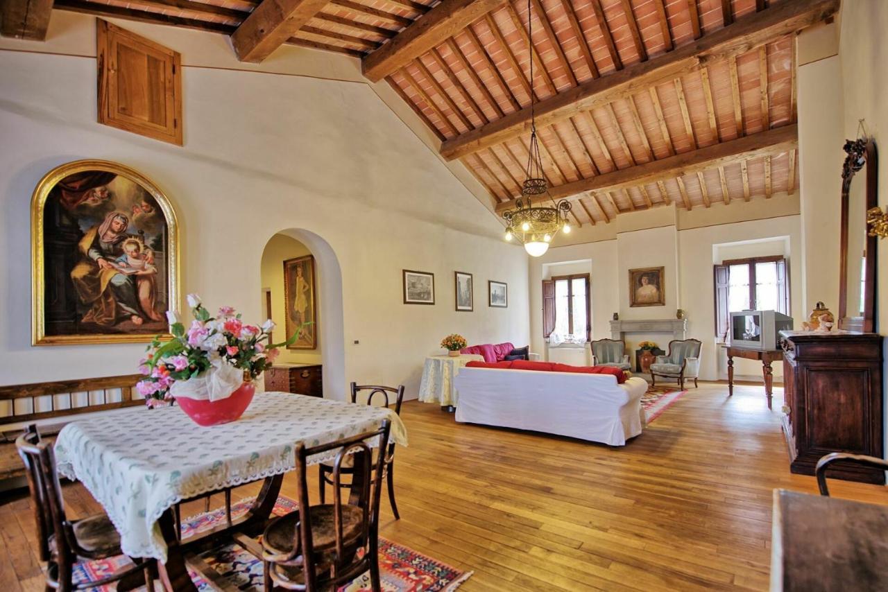 Villa Capolona By Posarellivillas Calbenzano Exterior photo