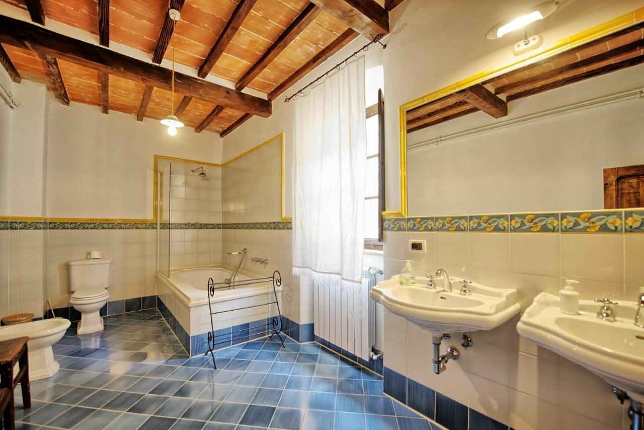 Villa Capolona By Posarellivillas Calbenzano Exterior photo