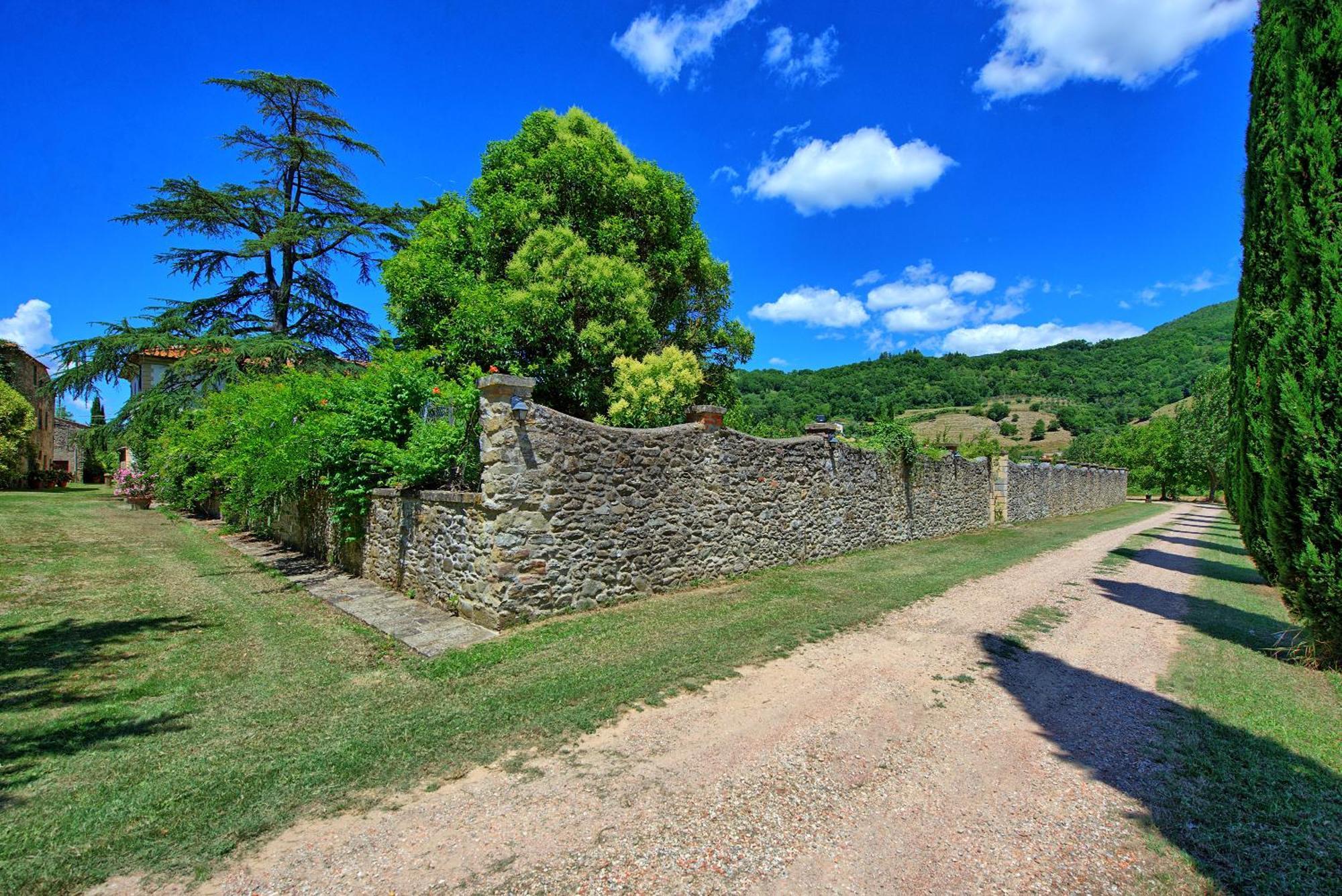Villa Capolona By Posarellivillas Calbenzano Exterior photo
